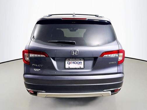 2022 Honda Pilot Touring 8-Passenger