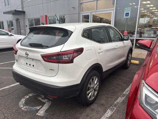 2022 Nissan Rogue Sport S