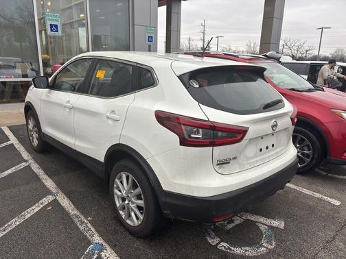 2022 Nissan Rogue Sport S