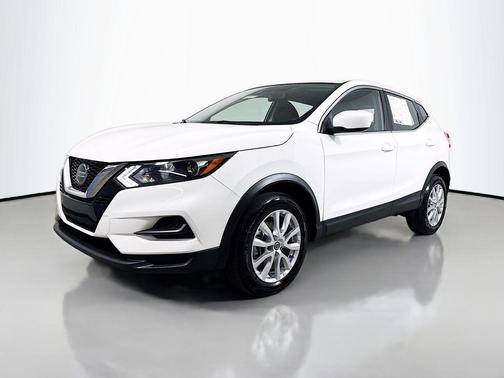 2022 Nissan Rogue Sport S