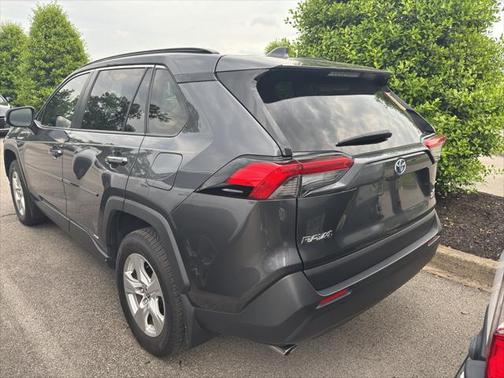 2020 Toyota RAV4 Hybrid XLE