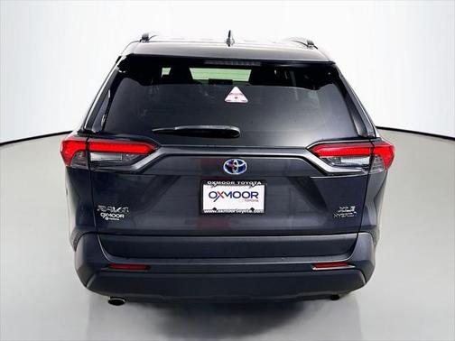 2020 Toyota RAV4 Hybrid XLE
