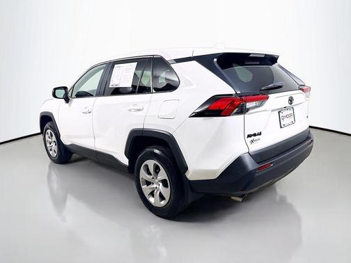 Ice Cap 2023 Toyota RAV4 LE