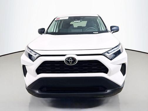 Ice Cap 2023 Toyota RAV4 LE