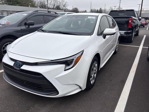 2024 Toyota Corolla Hybrid LE