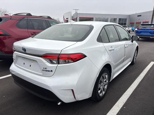 2024 Toyota Corolla Hybrid LE