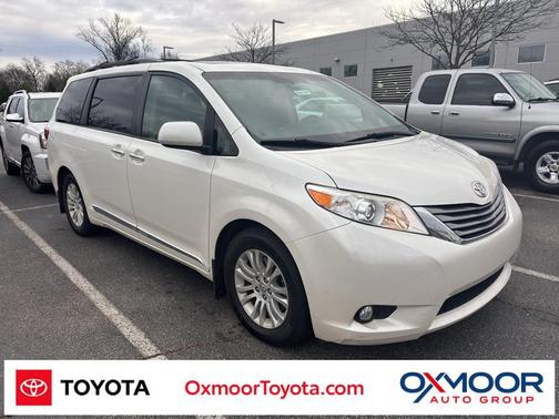 2017 Toyota Sienna XLE Premium