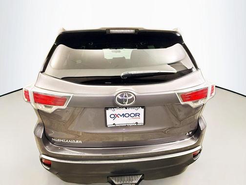 2015 Toyota Highlander LE