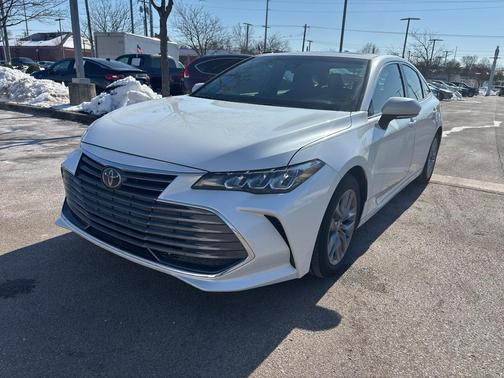 2019 Toyota Avalon XLE