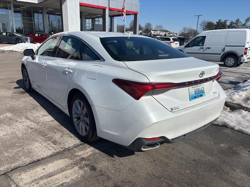 2019 Toyota Avalon XLE