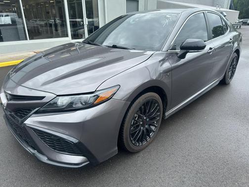 Predawn Gray Mica 2024 Toyota Camry SE