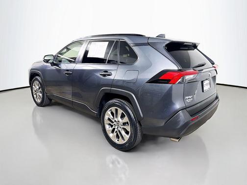 Magnetic Gray Metallic 2020 Toyota RAV4 XLE Premium
