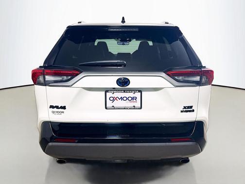 2021 Toyota RAV4 Hybrid SE