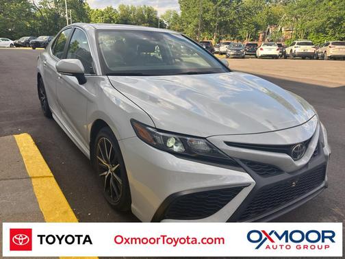 Ice Edge 2023 Toyota Camry SE