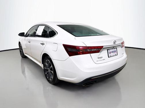 2016 Toyota Avalon XLE Plus