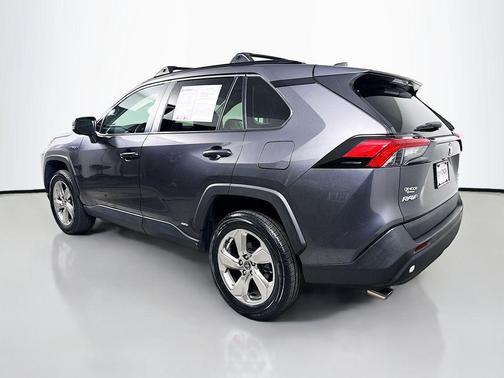 2021 Toyota RAV4 Hybrid XLE Premium