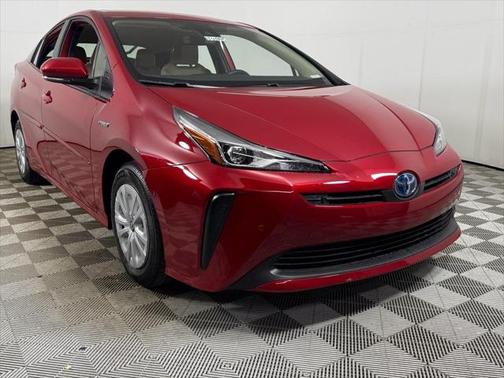 2021 Toyota Prius LE