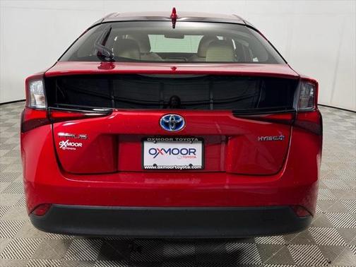 2021 Toyota Prius LE
