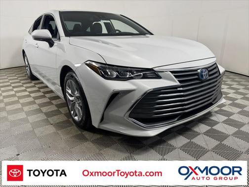 2022 Toyota Avalon Hybrid XLE