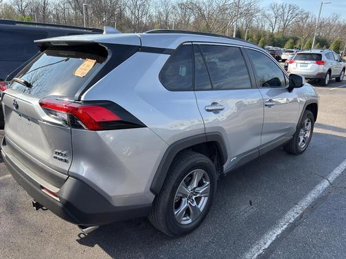Silver Sky Metallic 2022 Toyota RAV4 Hybrid XLE