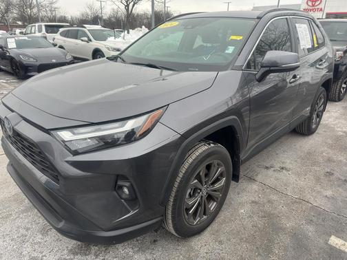 2024 Toyota RAV4 Hybrid XLE Premium