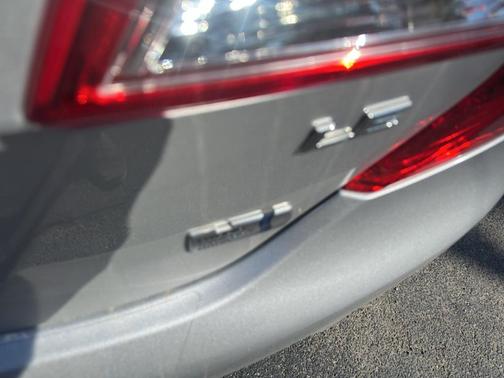 2012 Toyota Camry Hybrid LE