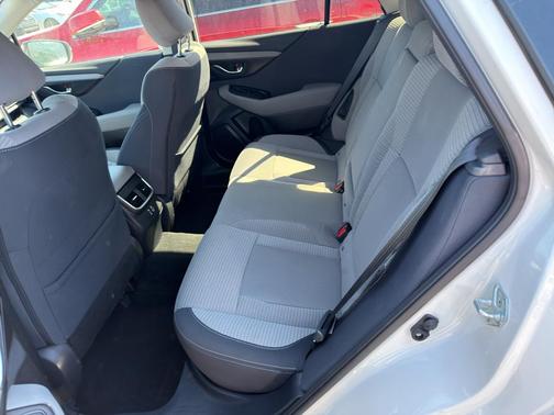 Crystal White Pearl 2023 Subaru Outback Premium
