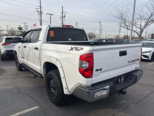 2018 Toyota Tundra SR5