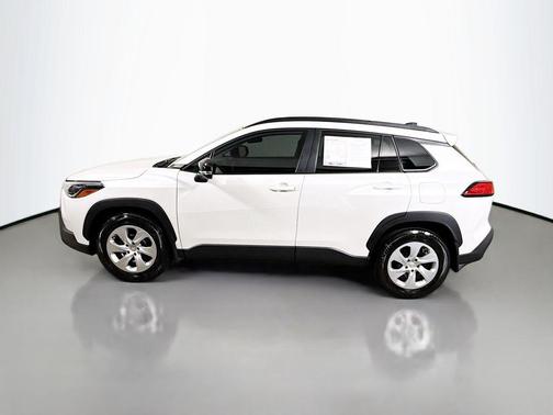 Wind Chill Pearl 2025 Toyota Corolla Cross LE