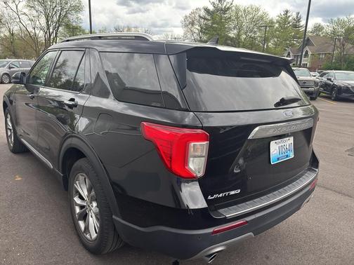 Agate Black Metallic 2022 Ford Explorer Limited