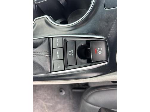 Celestial Silver Metallic 2018 Toyota Camry XLE