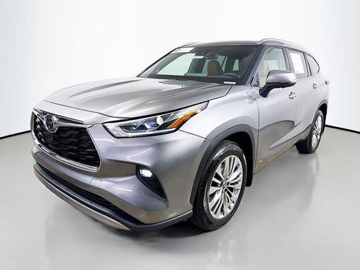 Heavy Metal 2026 Toyota Highlander Hybrid Platinum