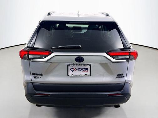 2023 Toyota RAV4 Hybrid XLE