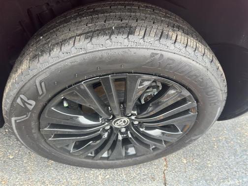 2023 Toyota Venza Nightshade Edition