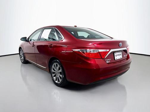 2016 Toyota Camry Hybrid XLE