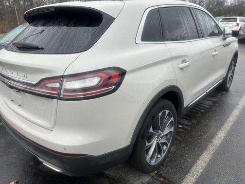 2021 Lincoln Nautilus Reserve