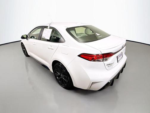 2024 Toyota Corolla Hybrid SE