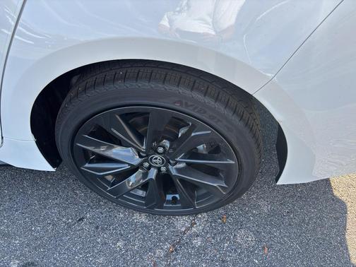 2024 Toyota Corolla Hybrid SE