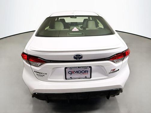 2024 Toyota Corolla Hybrid SE
