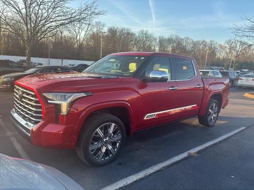 2024 Toyota Tundra Hybrid Capstone