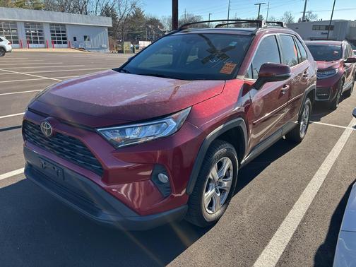2020 Toyota RAV4 XLE