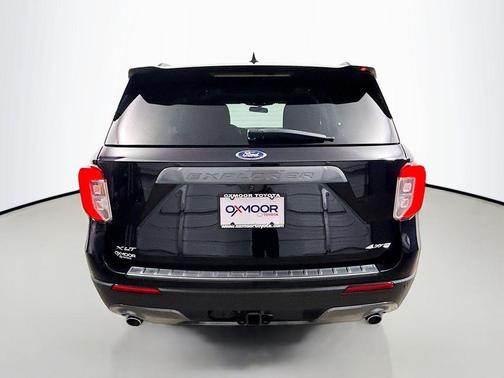 Agate Black Metallic 2023 Ford Explorer XLT