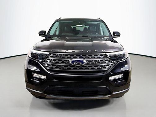 Agate Black Metallic 2023 Ford Explorer XLT