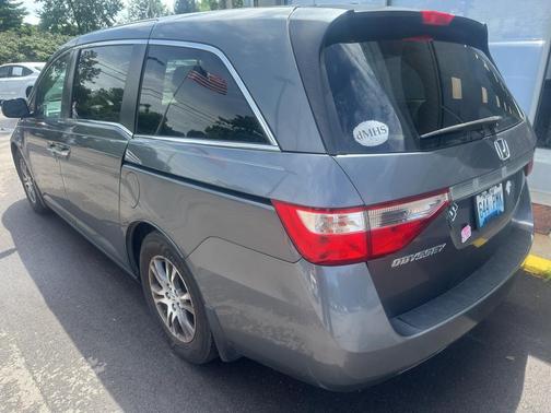 Polished Metal Metallic 2013 Honda Odyssey EX-L