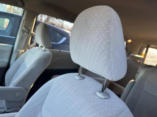 2020 Toyota Sienna LE