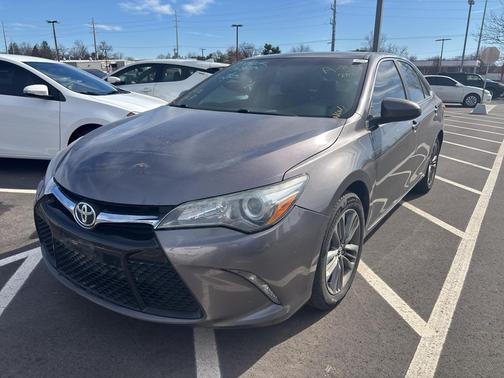 2016 Toyota Camry SE