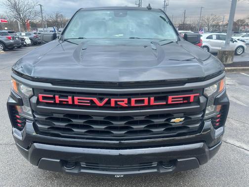 2022 Chevrolet Silverado 1500 Custom