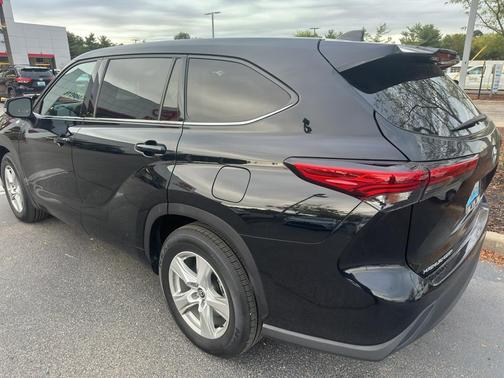 2021 Toyota Highlander L
