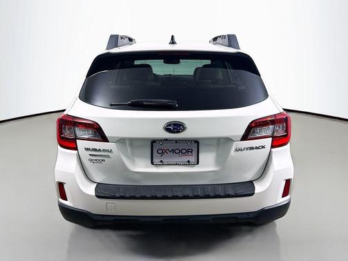 Crystal White Pearl 2016 Subaru Outback 2.5i Limited