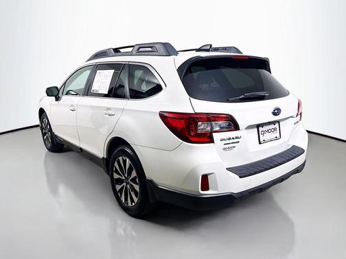 Crystal White Pearl 2016 Subaru Outback 2.5i Limited
